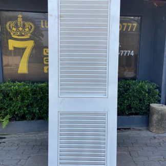 ประตูบานเกล็ดไม้เต็ง สีขาว