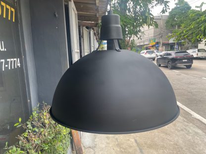 โคมไฟโป๊ะเหล็กทรงกลม สีดำ