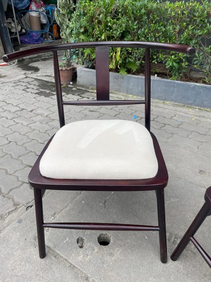 เก้าอี้โครงไม้ เบาะหนังเทียม สไตล์จีน