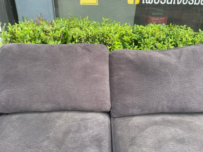 โซฟาแอล 3 ที่นั่ง เบาะผ้าสีเทา-ดำ โครงขาเหล็ก