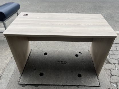 โต๊ะทำงานโครงไม้อัด สีบีช