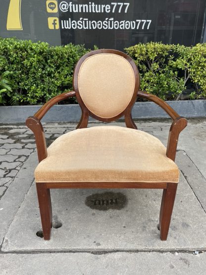 เก้าอี้เลานจ์แชร์ เบาะผ้าสีน้ำตาล โครงขาไม้จริง