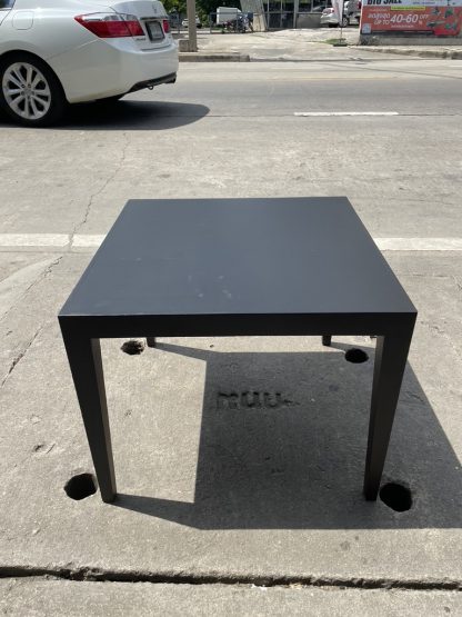 โต๊ะกลาง สี่เหลียม โครงไม้ สีดำ