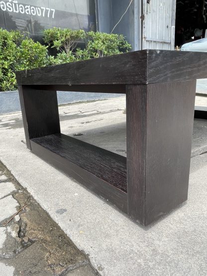 โต๊ะกลางโครงขาไม้สีดำ ขาสี่เหลี่ยม