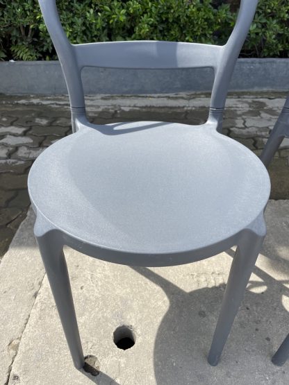 เก้าอี้ สไตล์โมเดิร์น สีเทาเข้ม วัสดุพลาสติก PP