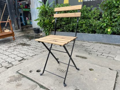 เก้าอี้พับไม้จริง โครงเหล็กสีดำ แบรนด์ IKEA