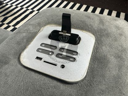 01.โซฟาแอล 3 ที่นั่ง เบาะผ้ากำมะหยี่สีเทา มีลำโพงในตัว ต่อ Bluetooth, USB, สาย AUX ได้
