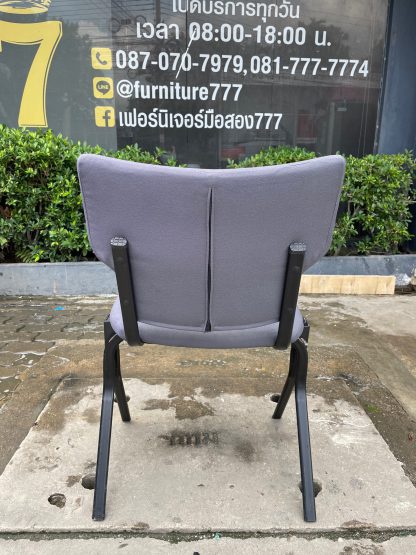 เก้าอี้ เบาะผ้าสีเทา โครงขาเหล็กสีดำ แบรนด์ Perfect