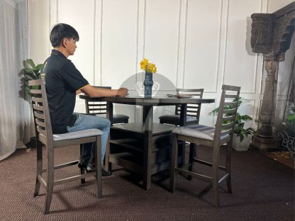 26.ชุดโต๊ะทานอาหาร 4 ที่นั่ง โต๊ะปรับได้ 2 แบบ กลมและเหลี่ยม ท็อปหมุนได้พร้อมเก้าอี้เบาะผ้าสีเทา