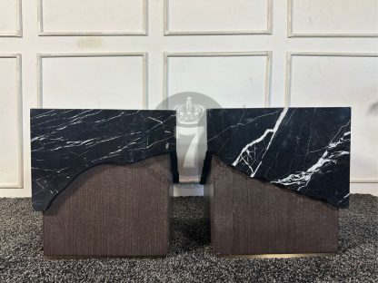 20.โต๊ะข้างเตียง ดีไซน์ ท็อปหินอ่อนแท้สีดำ ฐานไม้หุ้มสเเตนเลสสีโกลด์ งานสั่งทำ