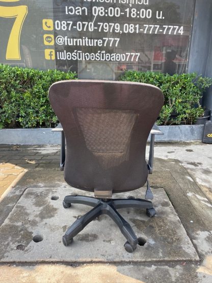 เก้าอี้สำนักงาน เบาะผ้าสีดำ พนักพิงหลังตาข่ายสีเทา