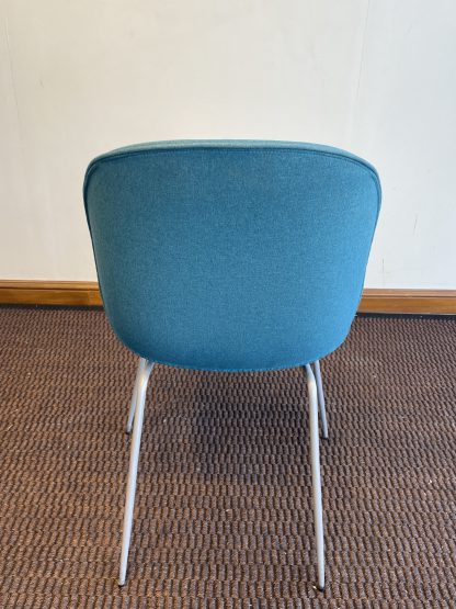 เก้าอี้ เบาะผ้าและพนักพิง สีฟ้าอมเขียว ขาเหล็ก