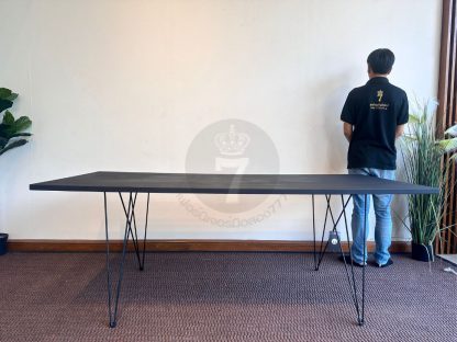 15.โต๊ะทำงานท็อปไม้สีดำ ขาเหล็ก แบรนด์ HermanMiller รุ่น Tavolo XZ 3