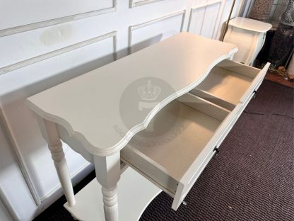 24.โต๊ะคอนโซลโครงขาไม้สักสีขาว 2 ลิ้นชัก 1 ชั้นวาง สไตล์ยุโรป