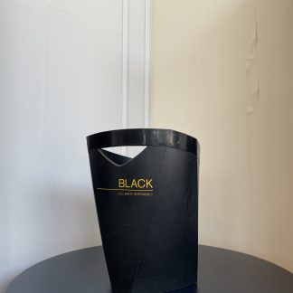 แท่นอะคริลิค ฐานสีดำ มีไฟ LED ในตัว สำหรับวางเครื่องดื่ม