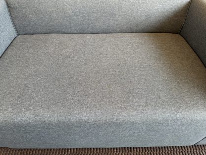 โซฟา 2 ที่นั่ง เบาะผ้าสีเทา แบรนด์ Warmer เบาะผ้าสีเทา