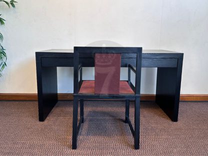 07.โต๊ะทำงานไม้ 2 ลิ้นชัก พร้อมเก้าอี้โครงไม้จริงเบาะผ้าสีแดงเลือดหมู เข้าเซ็ต