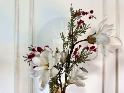 20 แจกันดอกไม้แก้วสีชา โครงเหล็กสีโกลด์ งานดีไซน์ พร้อมดอกไม้ปลอม
