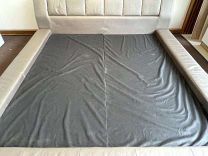 เตียง 6 ฟุต หุ้มหนังผ้าไหมทั้งหลัง คานเตียงไม้จริง
