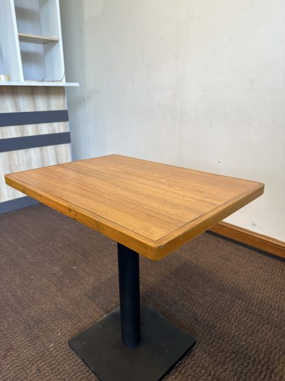 โต๊ะกลาง ท็อปไม้ สีน้ำตาล โครงขาเหล็ก สีดำ