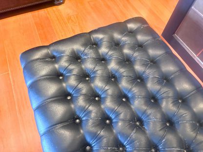 22 สตูลปลายเตียง เบาะหนังแท้ดึงดุม สีดำ แบรนด์ Amsterdam Leather