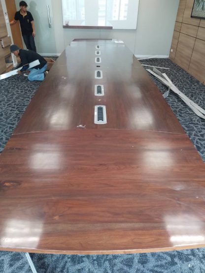 โต๊ะประชุมขนาดใหญ่ ท็อปไม้จริง โครงขาเหล็ก