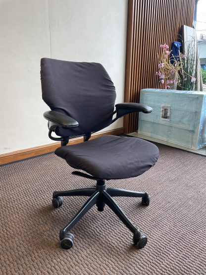 เก้าอี้สำนักงาน แบรนด์ Humanscale Freedom Chair