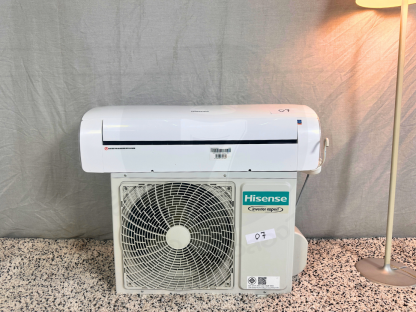 20 แอร์แขวนผนังขนาด 12,000 btu แบรนด์ HISENSE INVERTER EXPERT รุ่น AS-12TR4RYR01 07