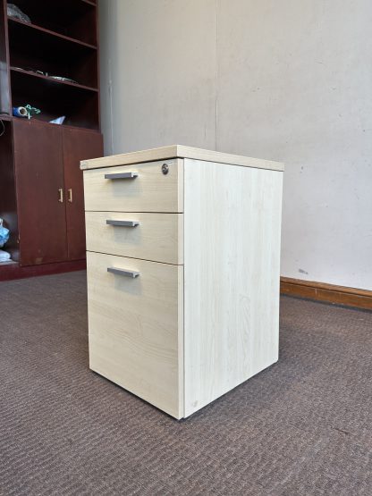 ตู้โมบาย 3 ลิ้นชัก โครงไม้ MDF สีบีชลายไม้ มีล้อเลื่อน