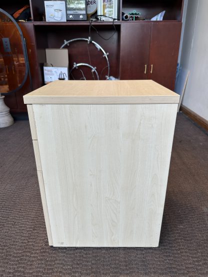 ตู้โมบาย 3 ลิ้นชัก โครงไม้ MDF สีบีชลายไม้ มีล้อเลื่อน