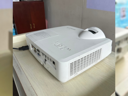 โปรเจคเตอร์ G GYGAR รุ่น CS45