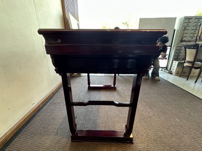 โต๊ะเคาน์เตอร์ สไตล์จีน 1 ถาดเลื่อน 2 ลิ้นชัก โครงไม้ Rosewood สีแดง