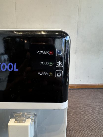 ตู้น้ำดื่มธรรมดา / น้ำเย็น แบรนด์ MASTERCOOL