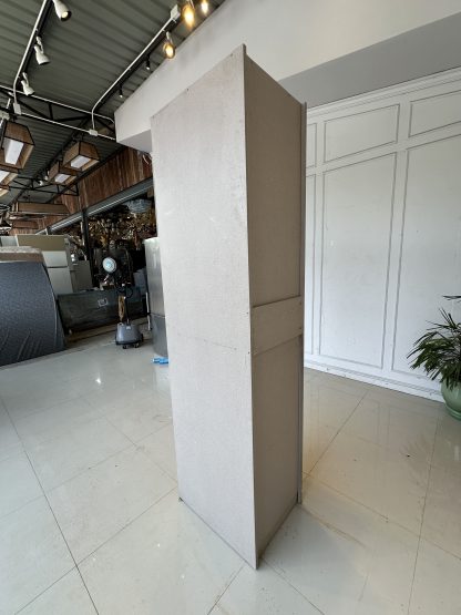 ตู้โชว์ทรงสูง 6 ชั้น แบรนด์ SB FURNITURE ชั้นปรับระดับได้ โครงไม้ MDF สีเทาอ่อน