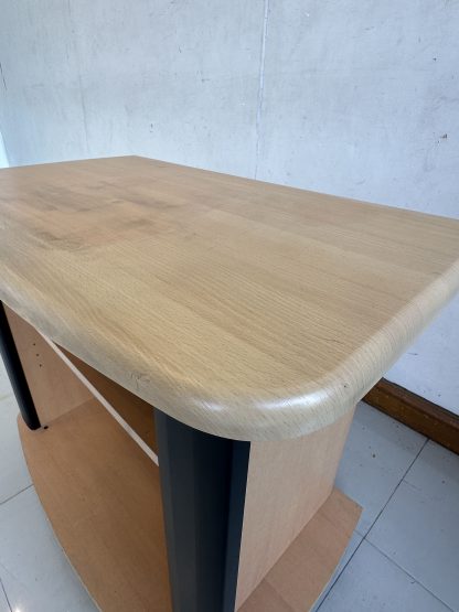 ตู้วางทีวี 2 ช่องวางของ โครงไม้ MDF สีบีชลายไม้ ล้อเลื่อน