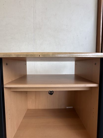 ตู้วางทีวี 2 ช่องวางของ โครงไม้ MDF สีบีชลายไม้ ล้อเลื่อน
