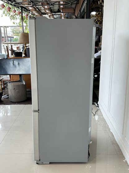 ตู้เย็น 2 ประตู แบรนด์ Panasonic รุ่น NR-BX418V-S ขนาด 13.1 คิว