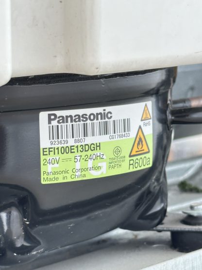 ตู้เย็น 2 ประตู แบรนด์ Panasonic รุ่น NR-BX418V-S ขนาด 13.1 คิว