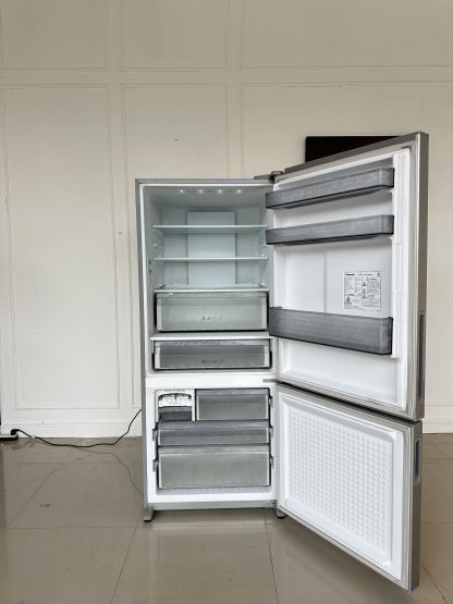 ตู้เย็น 2 ประตู แบรนด์ Panasonic รุ่น NR-BX418V-S ขนาด 13.1 คิว