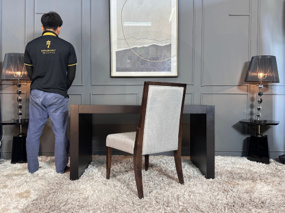 10 โต๊ะทำงานไม้ MDF สีดำ 2 ลิ้นชัก พร้อมเก้าอี้เบาะผ้าสีเทาขาไม้จริง แบรนด์ Porto