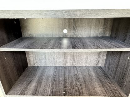 ตู้วางทีวี 1 บานเปิด โครงไม้ MDF สีเทาลายไม้