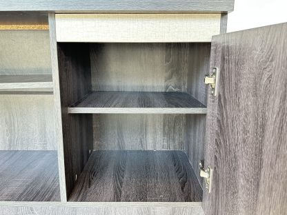 ตู้วางทีวี 1 บานเปิด โครงไม้ MDF สีเทาลายไม้