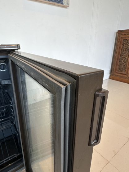 ตู้แช่ไวน์ แบรนด์ TOSHIBA รุ่น GR-W90 ขนาด 2.7 คิว