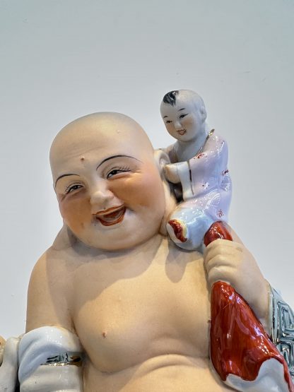ของตกแต่ง ตุ๊กตาพระสังกัจจายน์ อุ้มเด็ก วัสดุเซรามิค