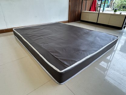 ที่นอนฟองน้ำ ขนาด 5 ฟุต หุ้มหนัง PU สีน้ำตาลเข้ม
