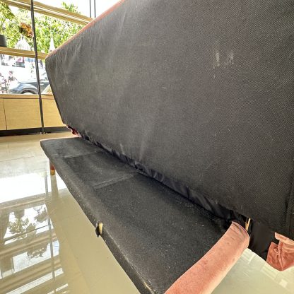 โซฟาเบด แบรนด์ KONCEPT เบาะผ้ากำมะหยี่สีชมพู ปรับพิงหลังลงได้ 2 ระดับ