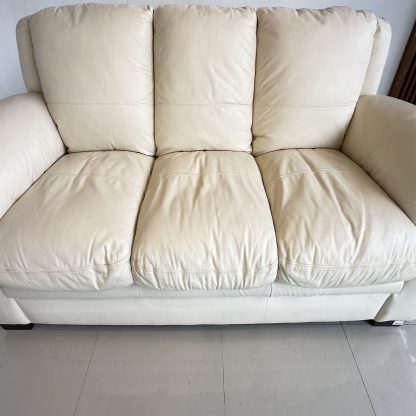 โซฟา 3 ที่นั่ง แบรนด์ SB FURNITURE เบาะหนังแท้ผิวสัมผัส