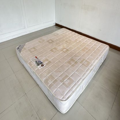 ที่นอนสปริง ขนาด 6 ฟุต แบรนด์ SLUMBERLAND