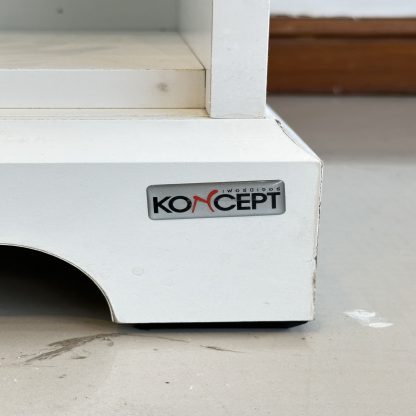 ตู้โชว์ 1 บานเปิดกระจก 1 บานเปิดทึบ แบรนด์ KONCEPT