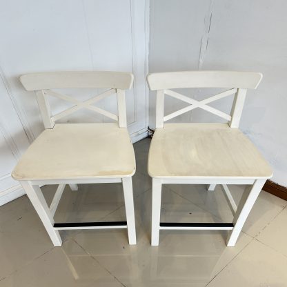 เก้าอี้บาร์ แบรนด์ IKEA รุ่น INGOLF โครงขาไม้ยางสีขาว